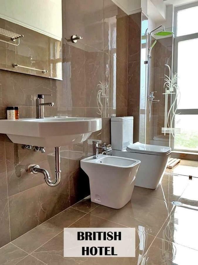 British Hotel Поградец Екстер'єр фото
